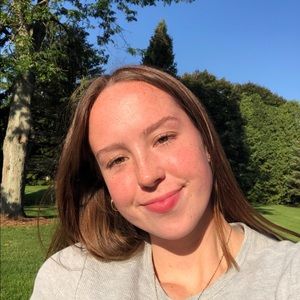 Meet your Posher, Madelyn